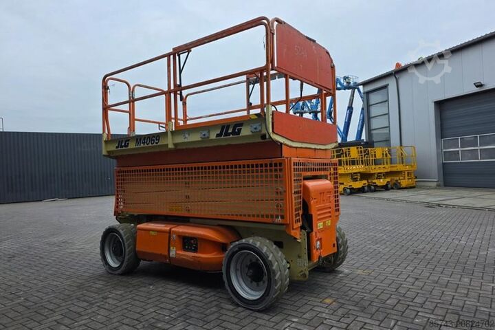 Elevador de tesoura JLG M4069 Hybrid, 14.2m Working Height, 360kg Capacity