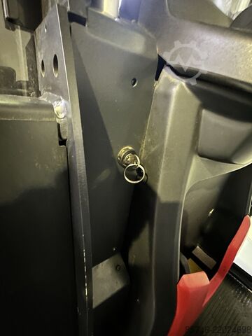 V ( 5213 ) - Guidage par fil !! DOUBLE direction !! Triplex FFL LINDE V ( 5213 ) - Wire Guidance !! DOUBLE steering !! Triplex FFL