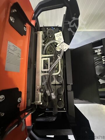 SWE 120 XR * DEMO !! REACH - MAST + Tilthanterande gafflar + Sido förflyttning !! TOYOTA SWE 120 XR * DEMO !!  REACH - MAST  +  Tilting Forks + S.S.  !!