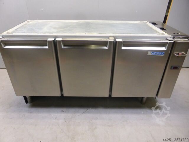 Stainless steel pedestal cooling counter refrigerated counter 