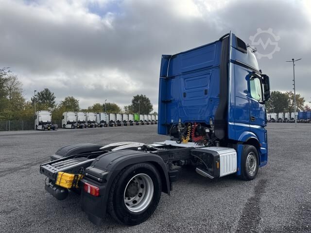 Vakio vetoauto Mercedes-Benz 1851 LS Actros Gigaspace Retarder Standklima PTO