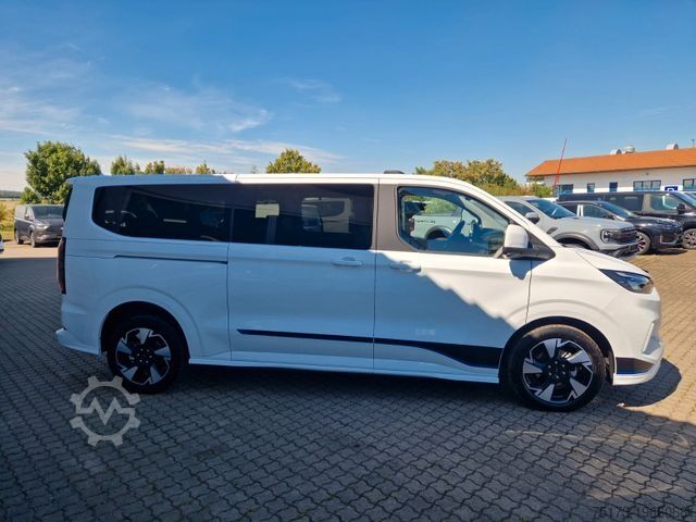 Miniautocarro FORD Tourneo Custom 320L2 Sport 4x4 AHK Pano Stndhz