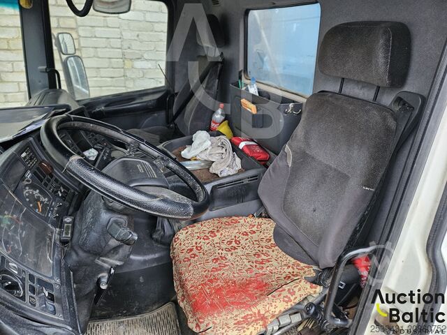 Camion de gunoi Scania P 114 LB