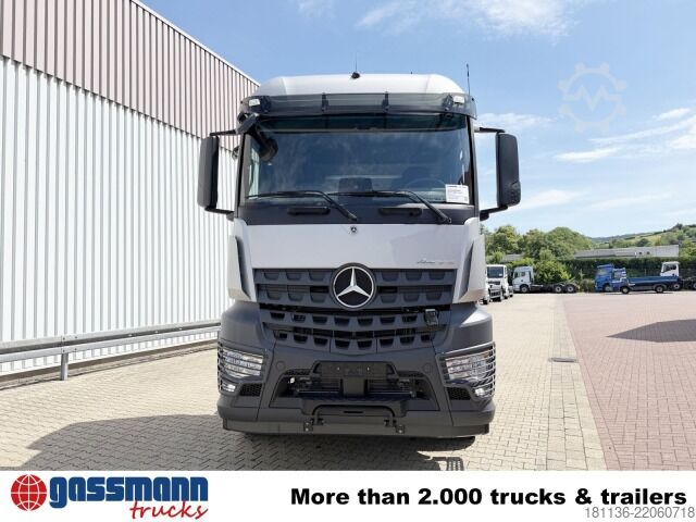 Basculantă Mercedes-Benz Arocs 2653 K 6x4, Retarder, Navi,