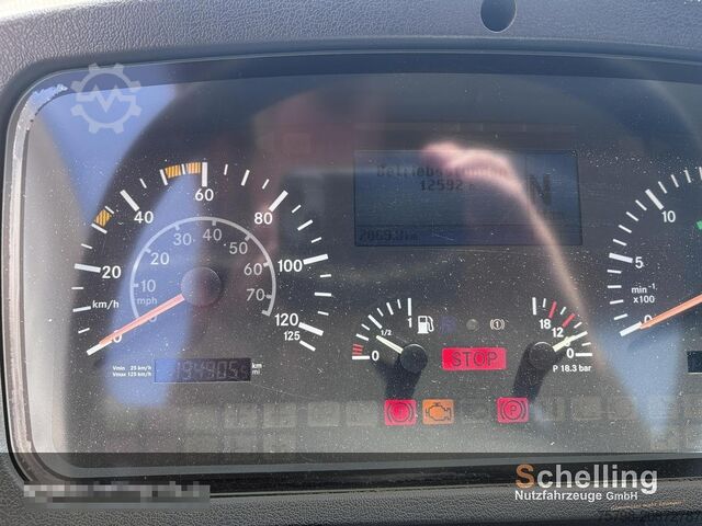 Speciallastbil MERCEDES-BENZ U500