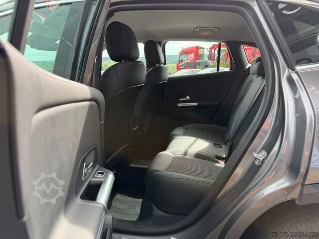Plataforma de carga Mercedes-Benz GLA 200 d Progressive AHK+TOTW+R-Kamera+Carplay