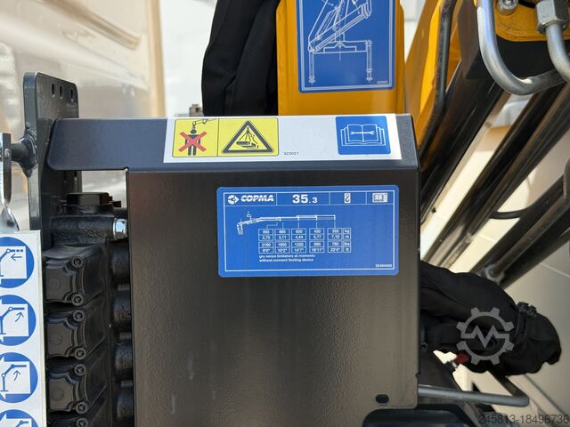 Furgone ribaltabile e gru Iveco Daily 35-160