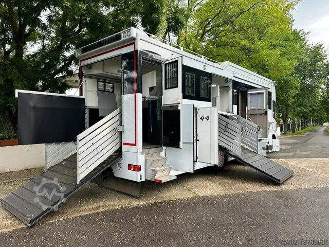 Kamion za prijevoz stoke Mercedes-Benz Antos 1835 5-6 Pferde Popout, original 7.100 km