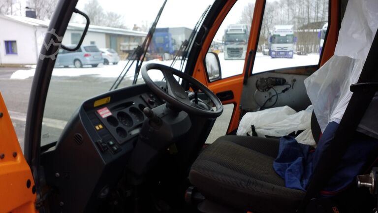 Commercial Vehicle - Tipper Multicar M30 Carrier