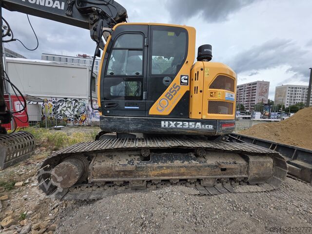 Crawler excavator Hyundai HX235 ALCR