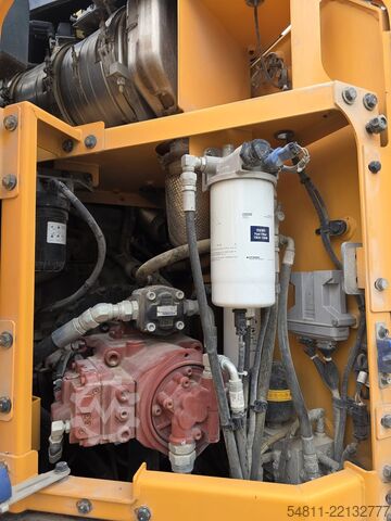 Crawler excavator Hyundai HX235 ALCR