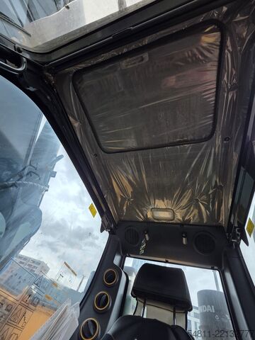 Crawler excavator Hyundai HX235 ALCR