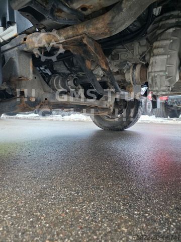 Yüksek tavanlı panelvan MERCEDES-BENZ Sprinter 516 CDI / 4X4 ALLRAD / Mixto 6 Sitze