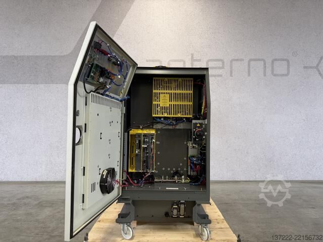1년 보증이 적용되는 리퍼브 로봇 FANUC R-2000iB/210F