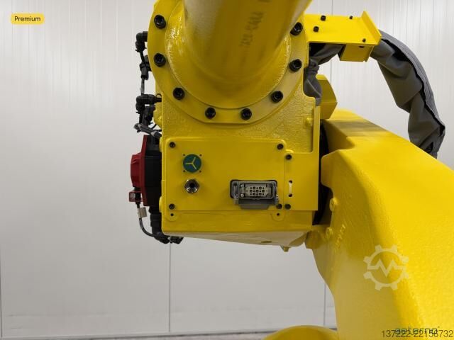 1년 보증이 적용되는 리퍼브 로봇 FANUC R-2000iB/210F