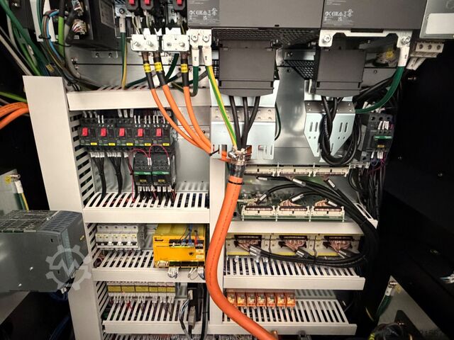 Strung CNC axa C DOOSAN PUMA GT3100M Doosan Puma GR3100M