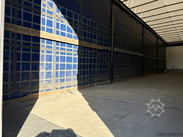Брезент Schmitz Cargobull Edscha /2x Liftachse / 3x Achsen