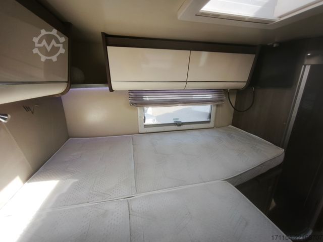 Интегрированный автодом MOBILVETTA K-Silver I 59, Längsbetten, Solar, Klima, TV,