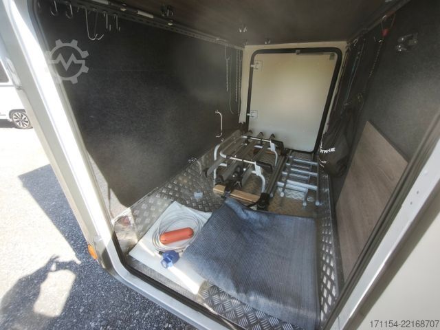 Интегрированный автодом MOBILVETTA K-Silver I 59, Längsbetten, Solar, Klima, TV,