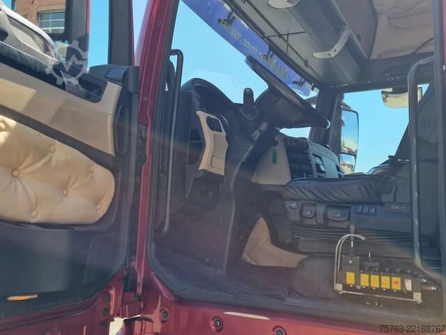 Sistema a braccio con gancio MAN TGX 35.500 8x4*4 - Hyva Hooklift - Custom inter...
