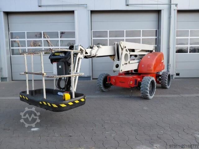 Platform kerja teleskopik yang diartikulasikan Niftylift HR21 HYBRID 4X4