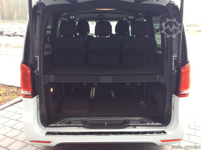 Kleinbus Mercedes-Benz EQV 300 lang (7 Sitzer) SpurW Sport Navi ACC LM