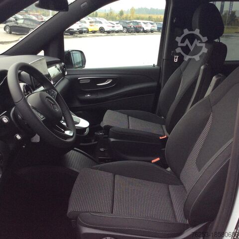 Kleinbus Mercedes-Benz EQV 300 lang (7 Sitzer) SpurW Sport Navi ACC LM