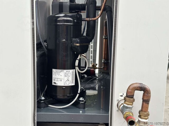 Охолоджувач. Used Aircooled chiller THERMOTEC GL RO20 35 7.95 kW. 2012 yom