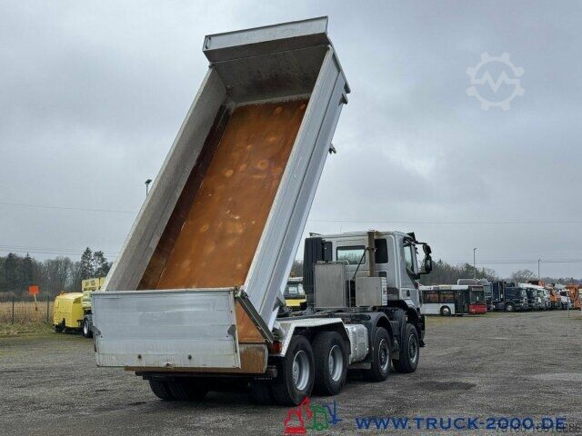 三向自卸卡车 Iveco 340T50 Trakker 8x4 Bordmatik Links/Rechts/Hinten