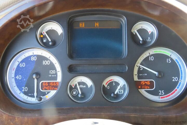 Standard-SZM DAF XF 105.460 Euro5 evv,  2 beds, 2 tanks