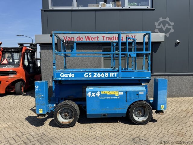 Genie GS 2668 RT lift / arbejdsplatform / sakselift, 10 m arbejdshøjde, 4x4 Kubota diesel, årgang 20 GENIE GS 2668 RT  Hoogwerker / Arbeitsbuhne / Sciccor 10M werkhoogte 4x4 kubota Diesel 2008