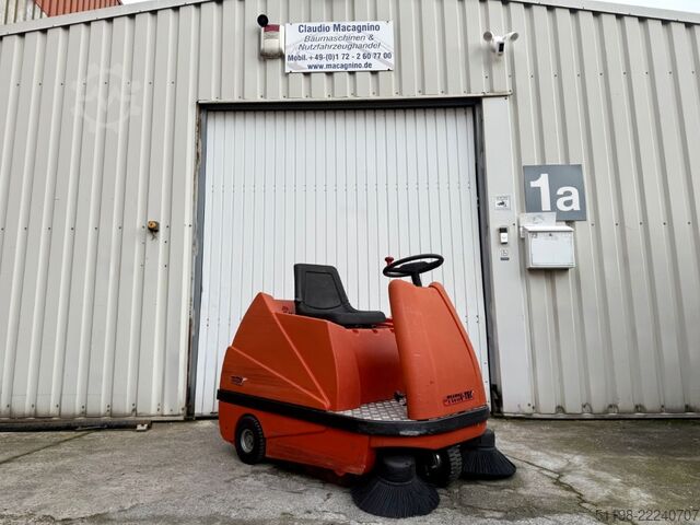 седалкова смукачка метачна машина Stolzenberg Twin Top TT 1100 / E Aufsitzkehrmaschine