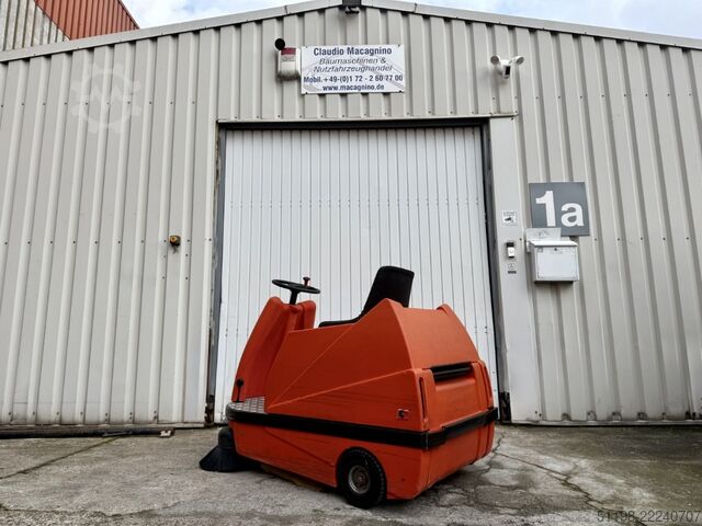 седалкова смукачка метачна машина Stolzenberg Twin Top TT 1100 / E Aufsitzkehrmaschine