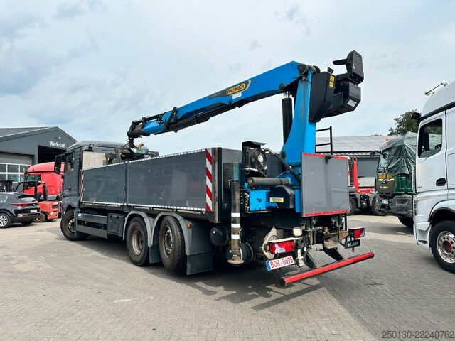 Flatbed truck MAN TGX 26.520 Baustoffpritsche PALFINGER