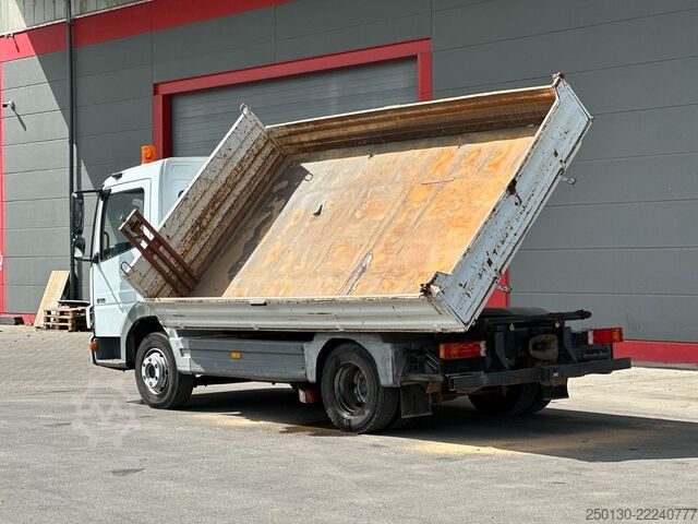 Three-way tipper van MERCEDES-BENZ Atego 818 4x2 BB MEILLER DSK /AHK/