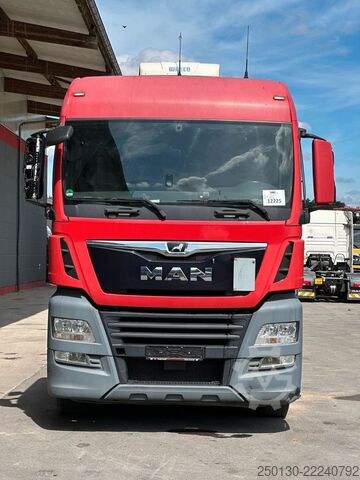 Standard tractor unit MAN TGX 18.460 4x2 BLS /N-HC/ACC/EBA2/Klima/Navi