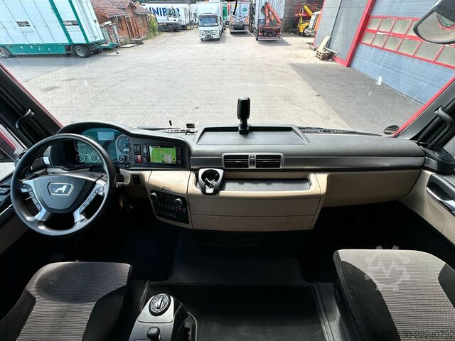 Standard tractor unit MAN TGX 18.460 4x2 BLS /N-HC/ACC/EBA2/Klima/Navi