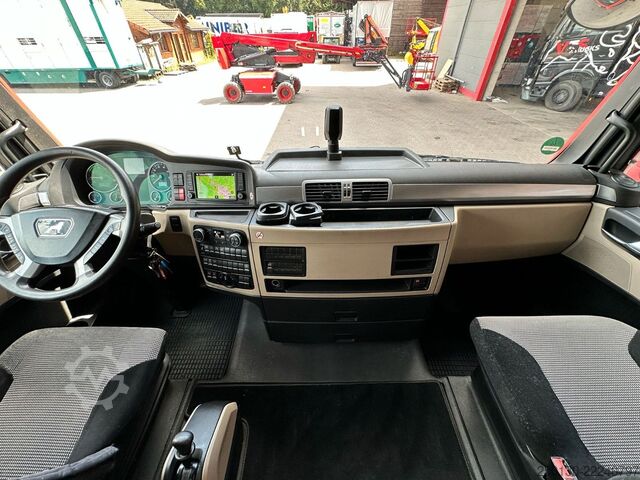 Standard tractor unit MAN TGX 18.460 4x2 BLS /N-HC/ACC/EBA2/Klima/Navi