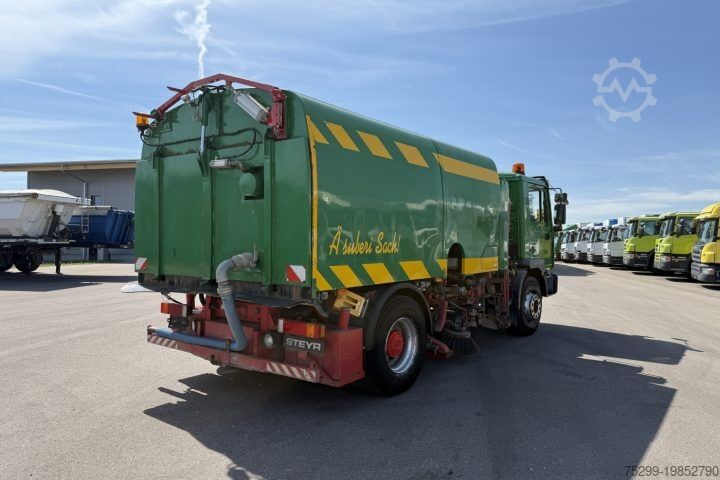 Zamiatarka drogowa Steyr 18.285 M39 Kehrmaschine / Swiss-Vehicle