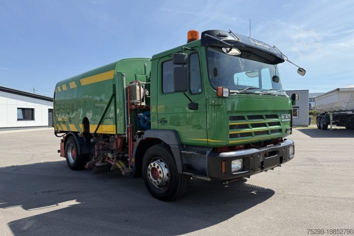 Zamiatarka drogowa Steyr 18.285 M39 Kehrmaschine / Swiss-Vehicle