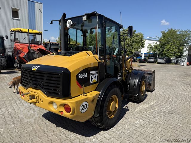 Carregadeira Caterpillar 906M Radlader 55 kW 5600 kg