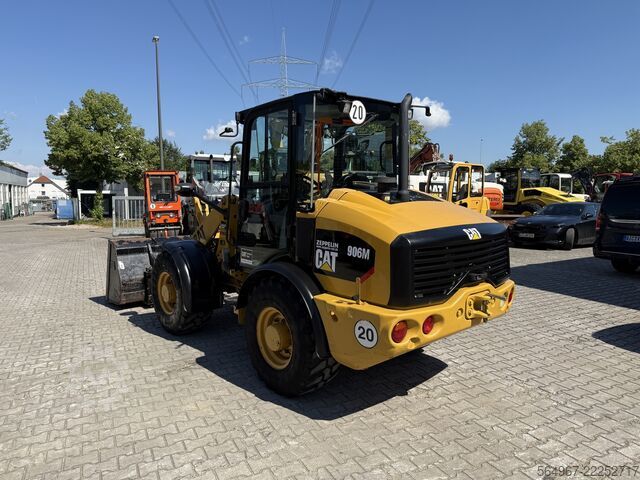 Carregadeira Caterpillar 906M Radlader 55 kW 5600 kg