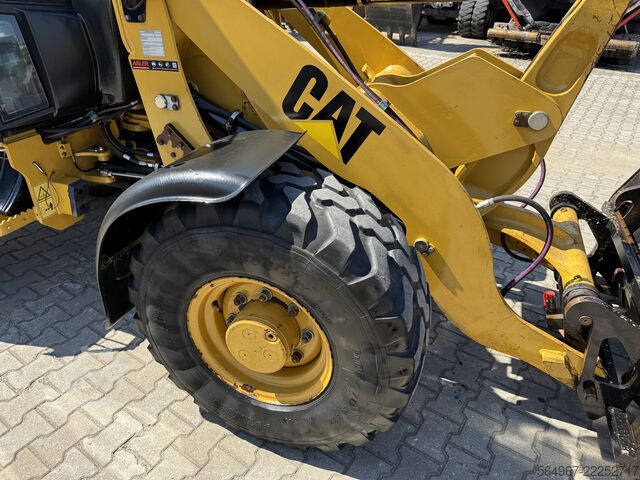 Carregadeira Caterpillar 906M Radlader 55 kW 5600 kg