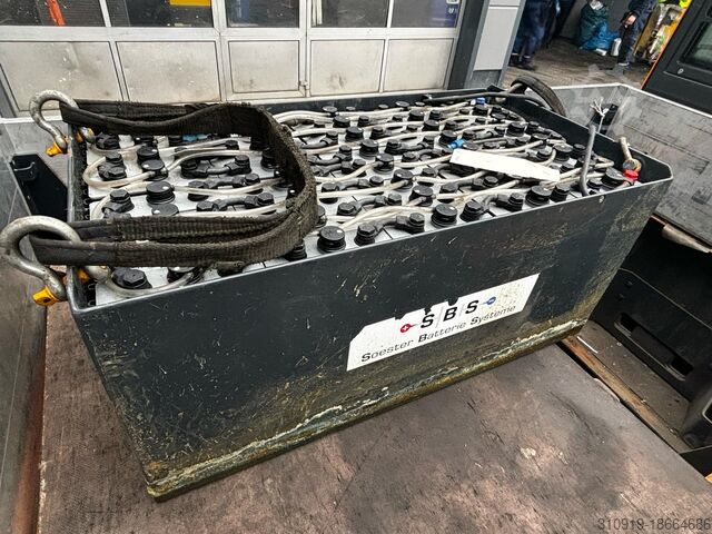 Camion à plate-forme électrique STILL R08-20