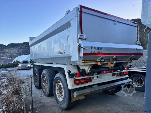 Maur Triple-Axle Trailer Maur Triple-Axle Trailer