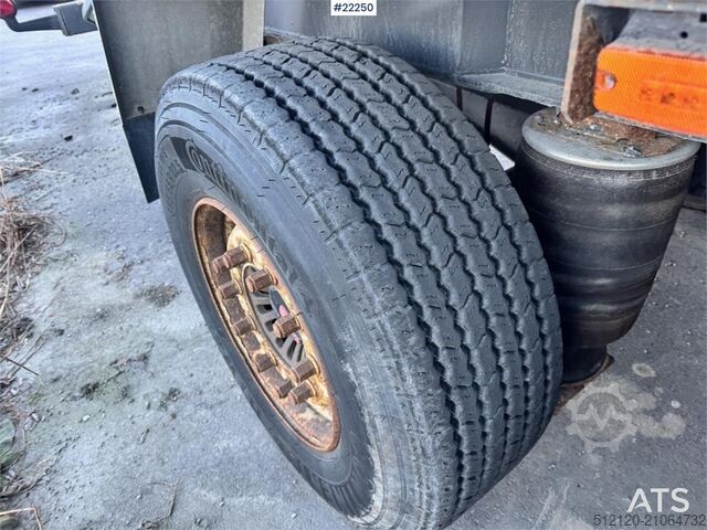 Maur Triple-Axle Trailer Maur Triple-Axle Trailer