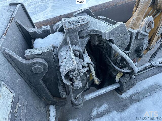 Radbagger CAT M314F wheeled excavator w/ two buckets, Gigant tra