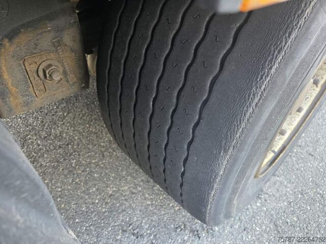 Semi-remorque bâchée KRONE Joloda Mega Gardine, Lift, Hubdach