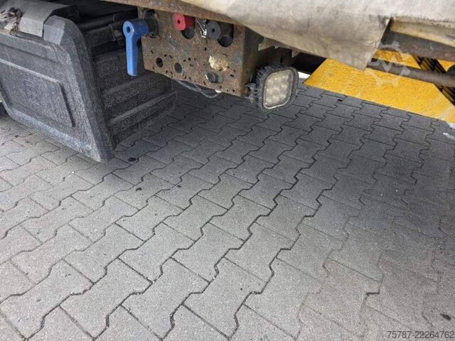 Semi-remorque bâchée KRONE Gardine Lowliner, Joloda-Schienen, Hubdach