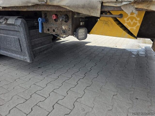 Semi-remorque bâchée KRONE Gardine Lowliner, Joloda-Schienen, Hubdach